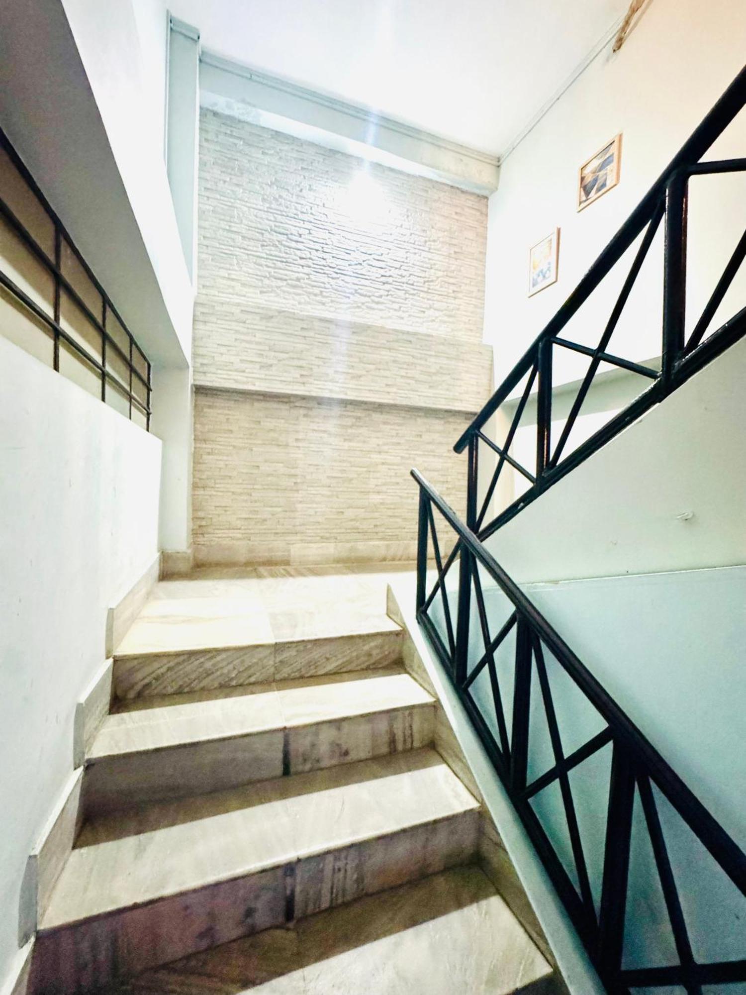 Hotel B K R Guwahati Exterior foto