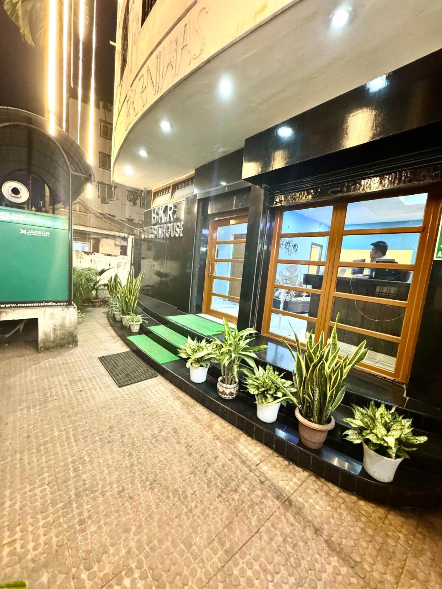 Hotel B K R Guwahati Exterior foto